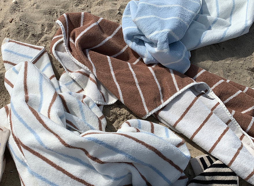 Raita Hooded Towel - Cloud / Caramel Towel OYOY