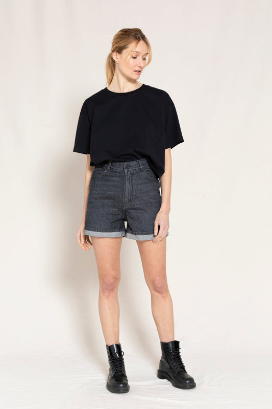 CHERRYL Snow Black - High Waist 5-Pocket Shorts