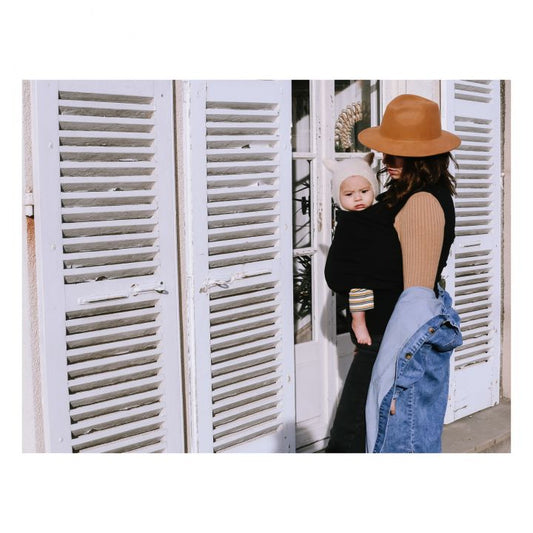 Carry & Pack baby carrier black Carriers Mama Hangs