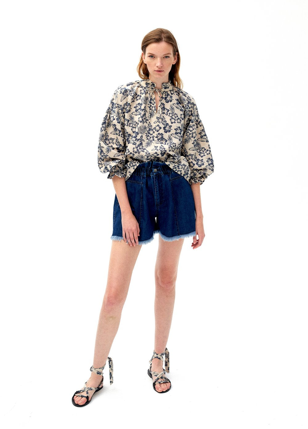 Leah Woman Short Womenswear The New Society
