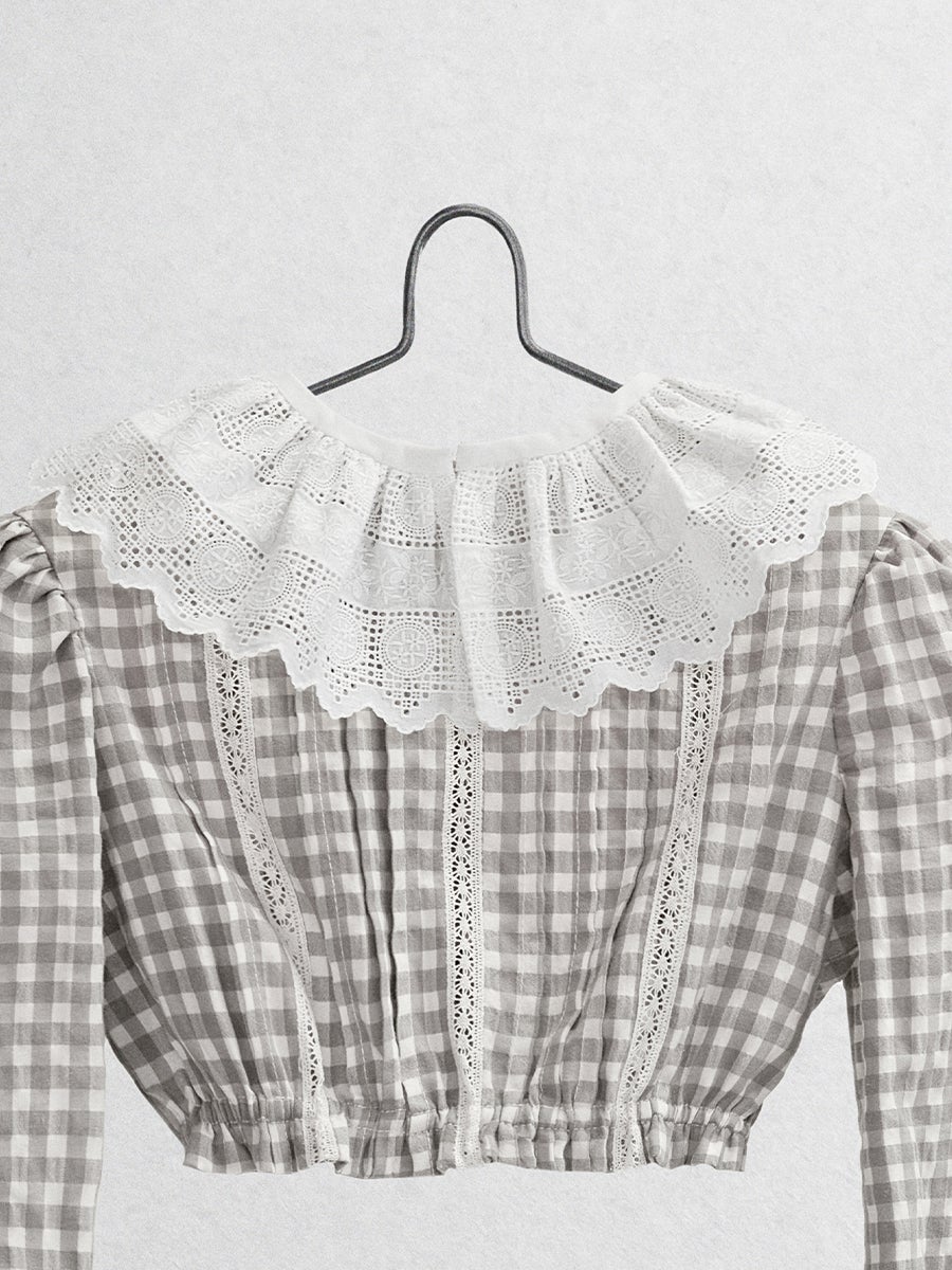 The Lavanda Top Tops Five of us Lace collar 3 years