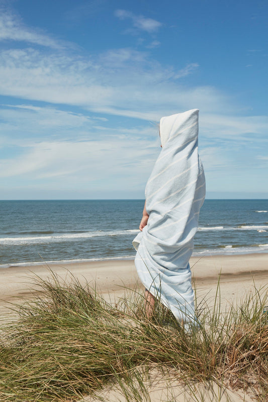 Raita Hooded Towel - Cloud / Ice Blue Towel OYOY