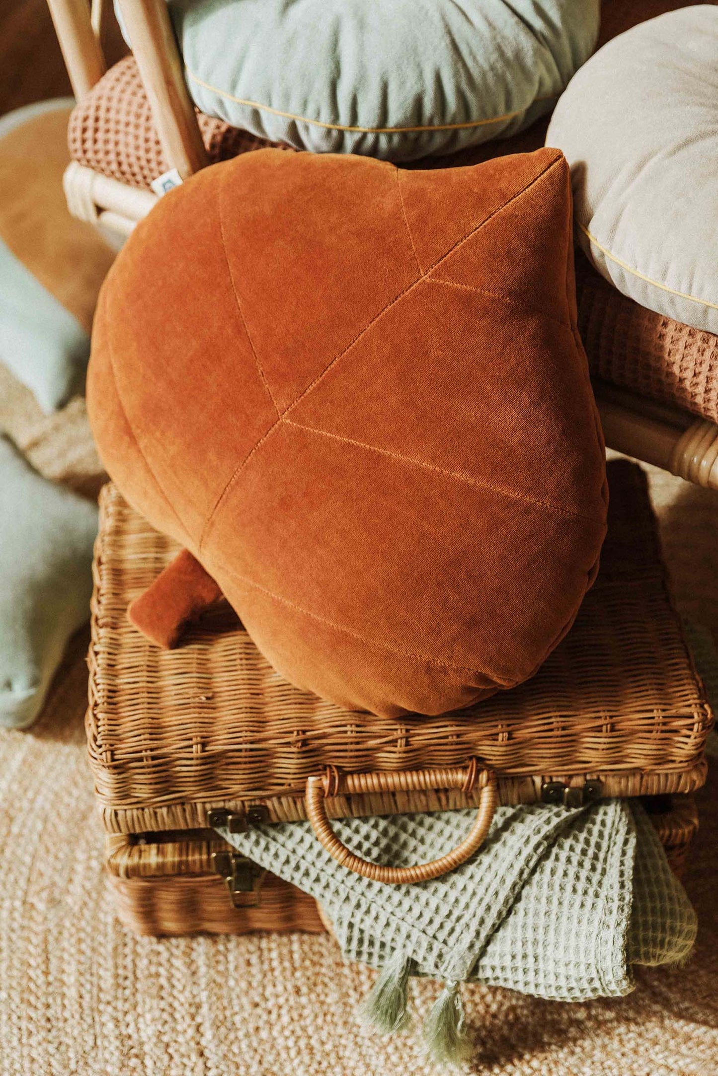 Cinnamon Leaf cushion Cushions Wigiwama