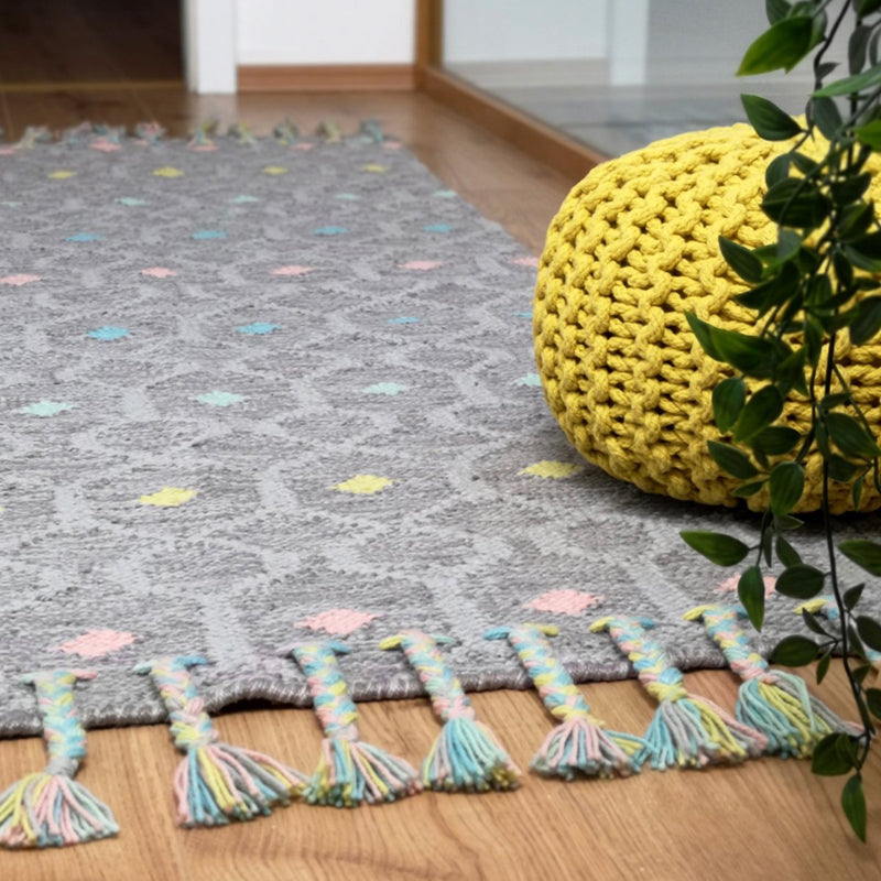 Gray carpet with colored details