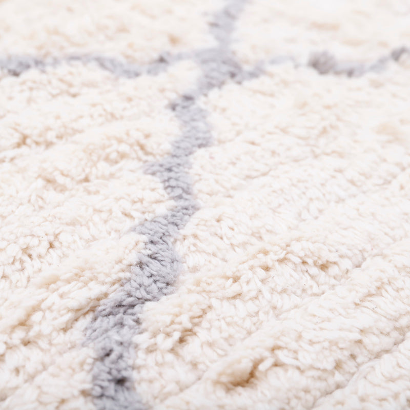 Natural gray round child carpet