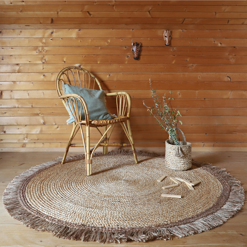 Thar Round jute carpet with fringes