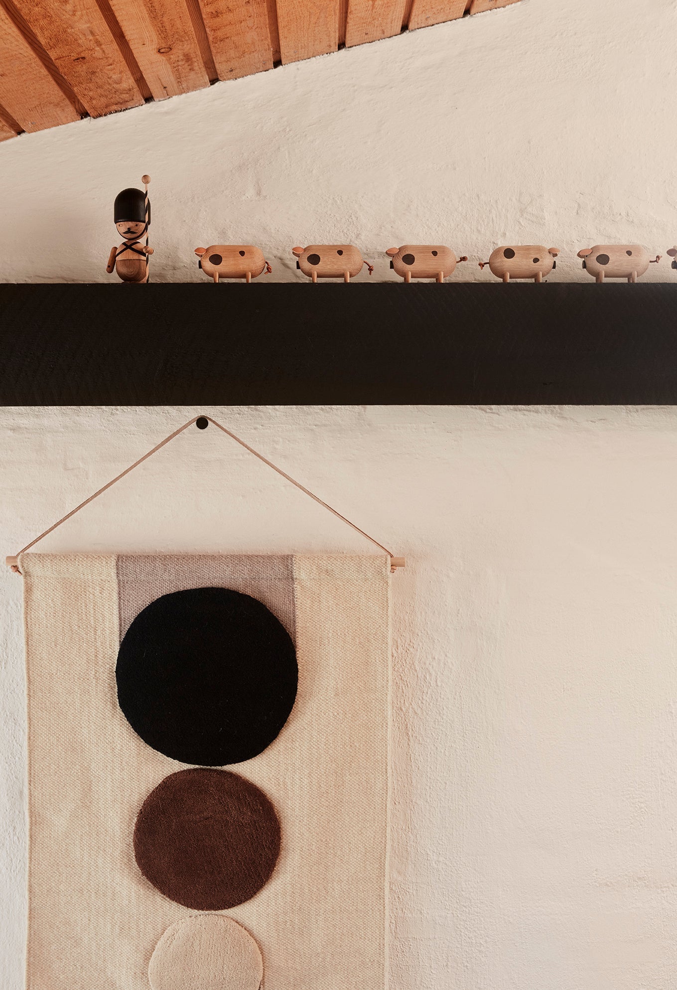 Maru Wall Rug - Brown / Offwhite Wall decoration OYOY 