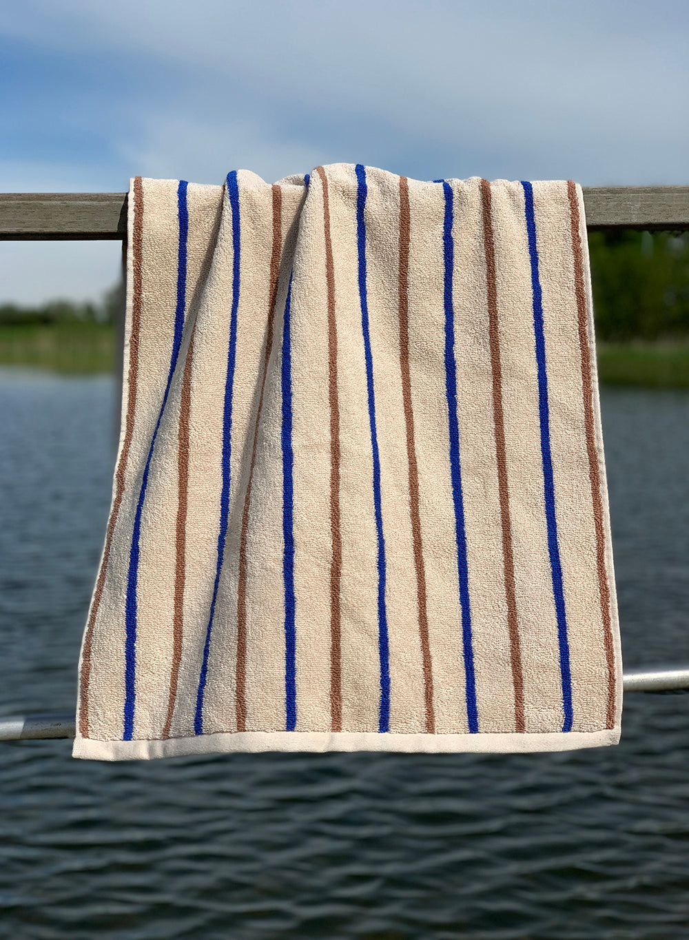 Raita Towel - 70x140 cm - Caramel / Optic Blue Towel OYOY 