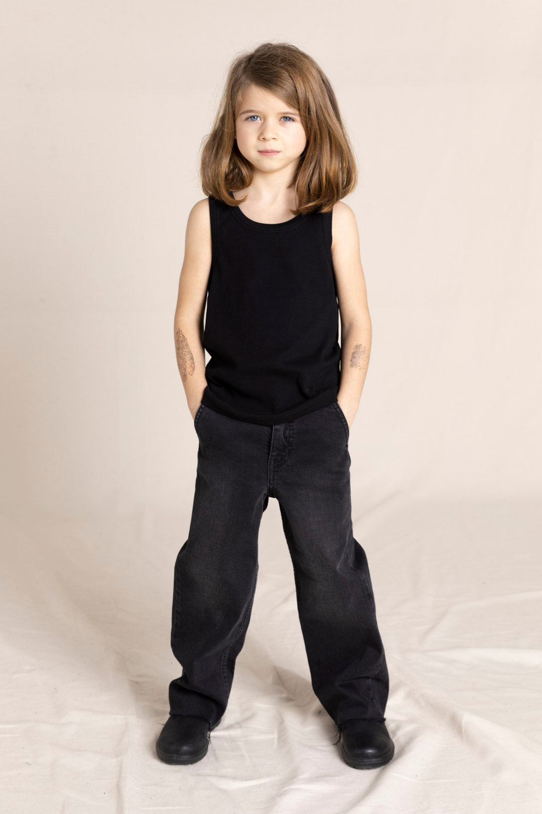 CHARLIE Used Black - Loose Fit Cropped Jeans | Women