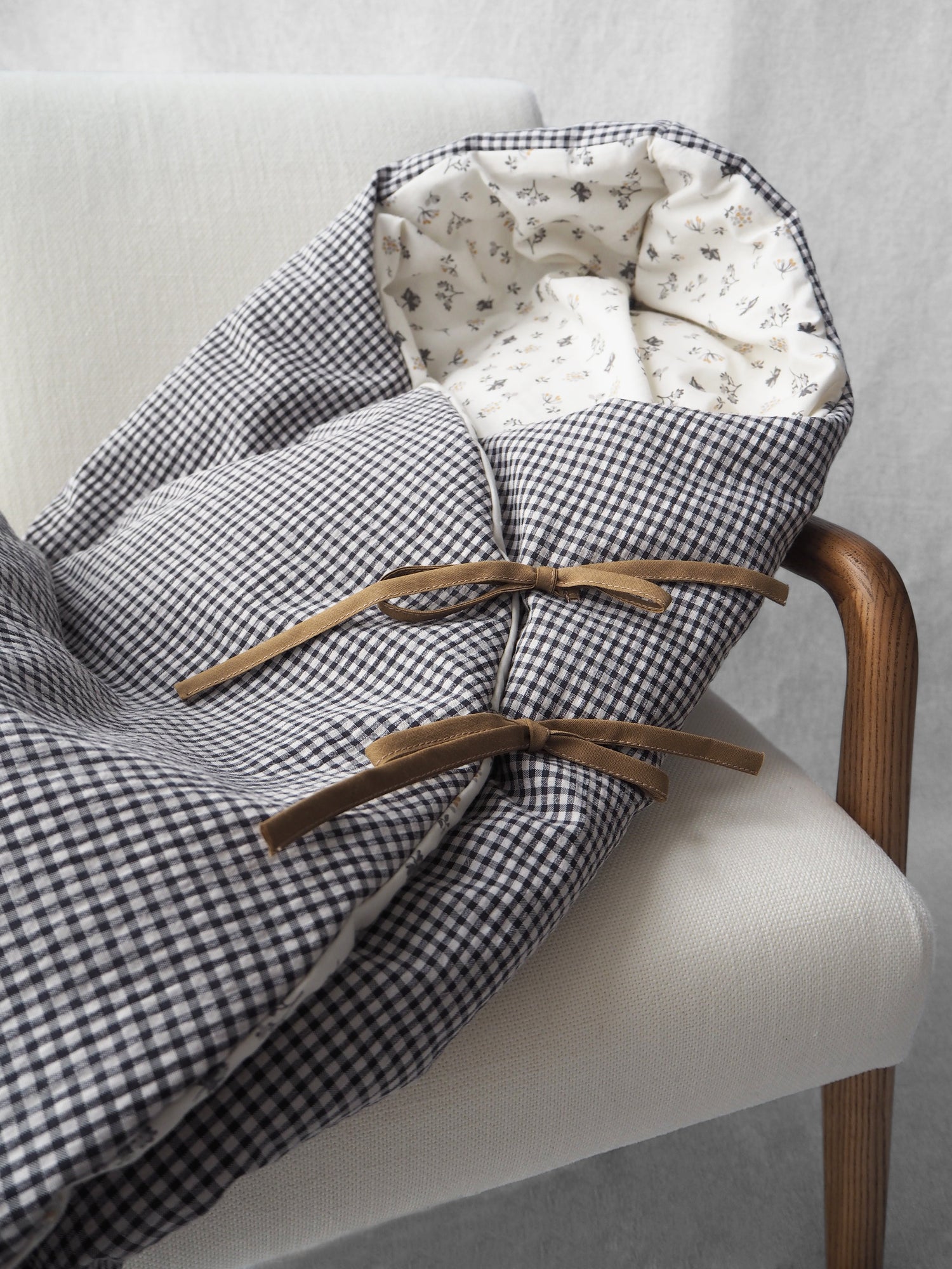 The Willow Baby Nest Babycare Five of us 