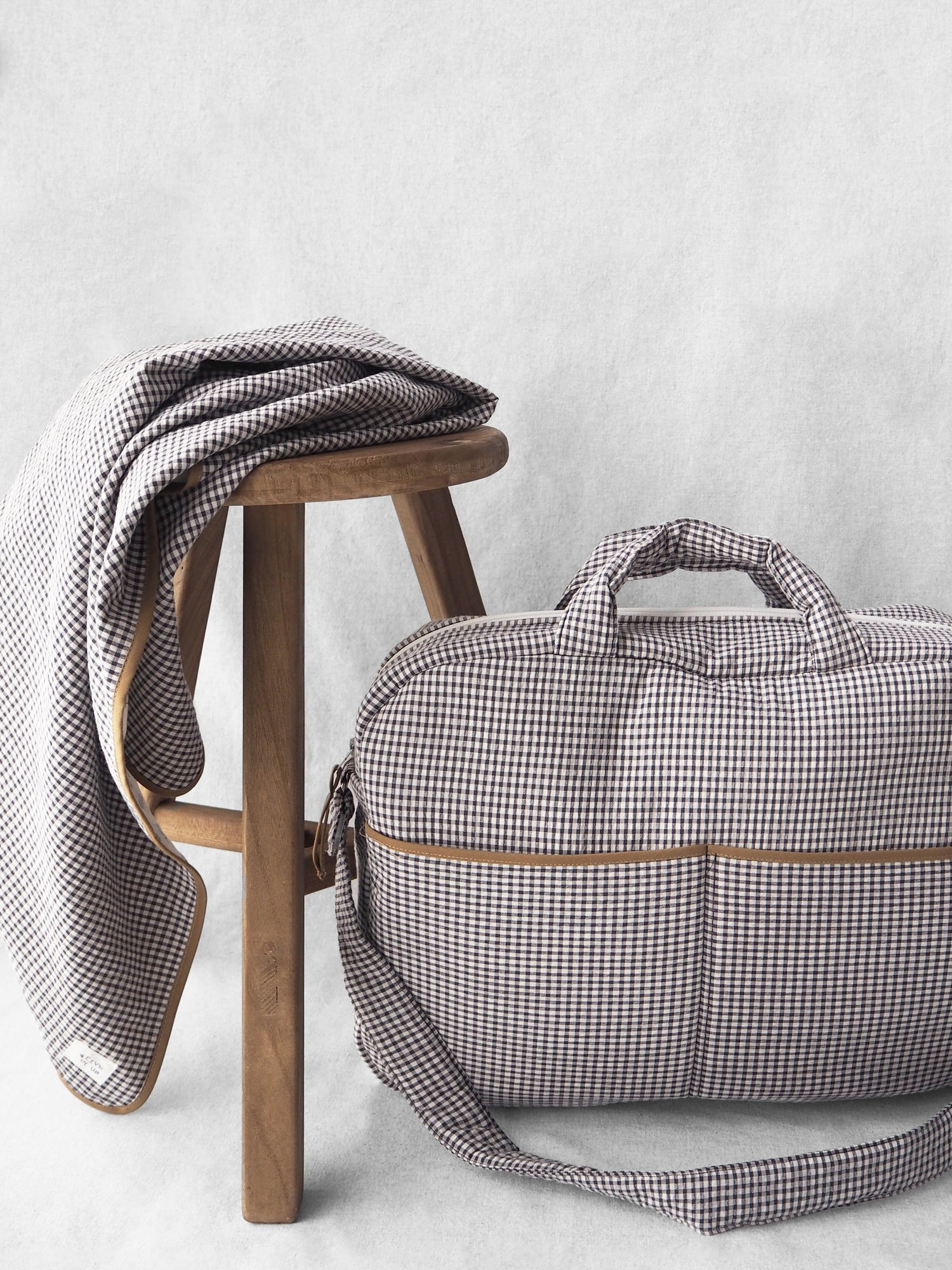 The Camelia Maternity Bag Babycare Five of us 