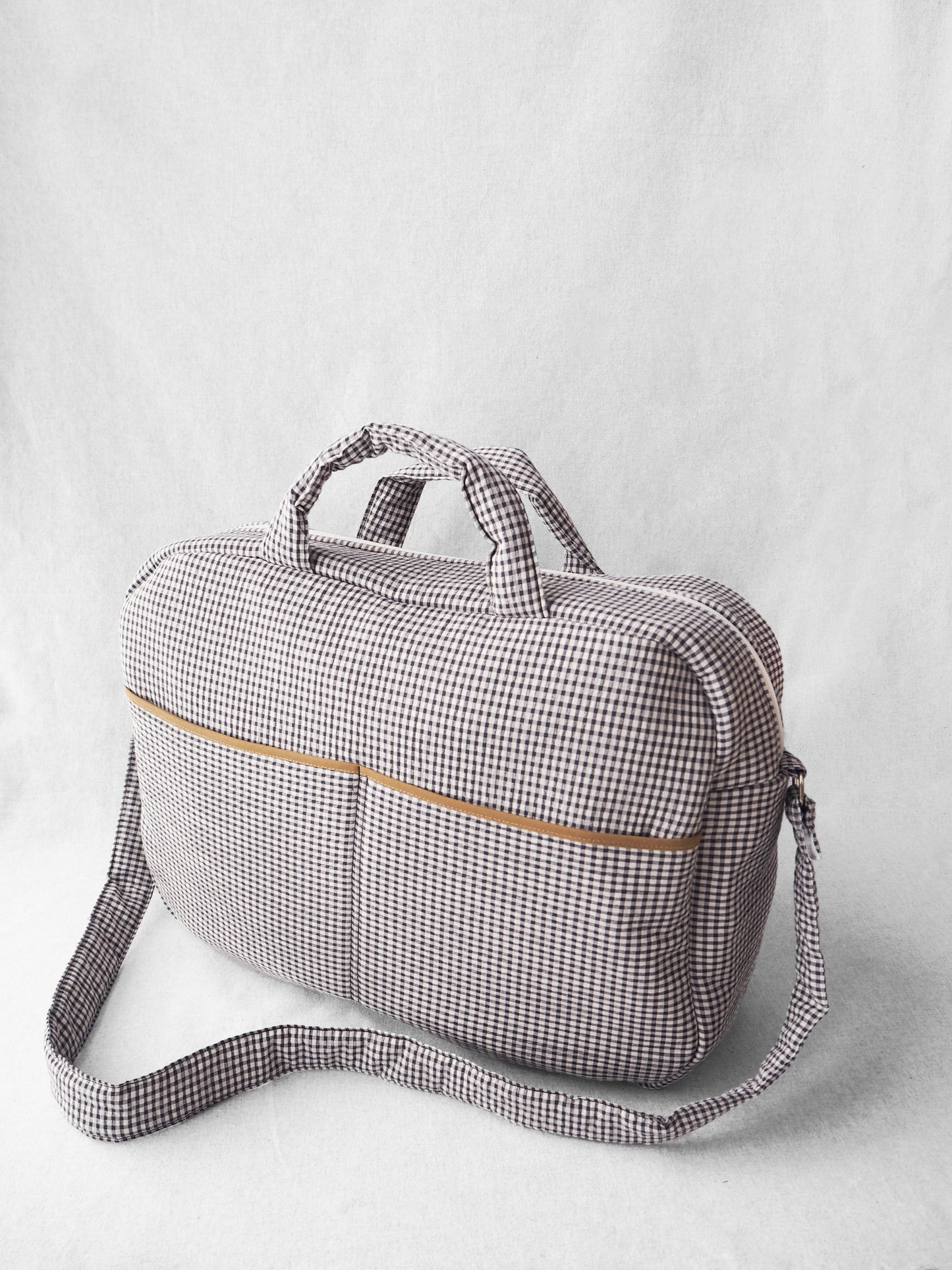 The Camelia Maternity Bag Babycare Five of us 