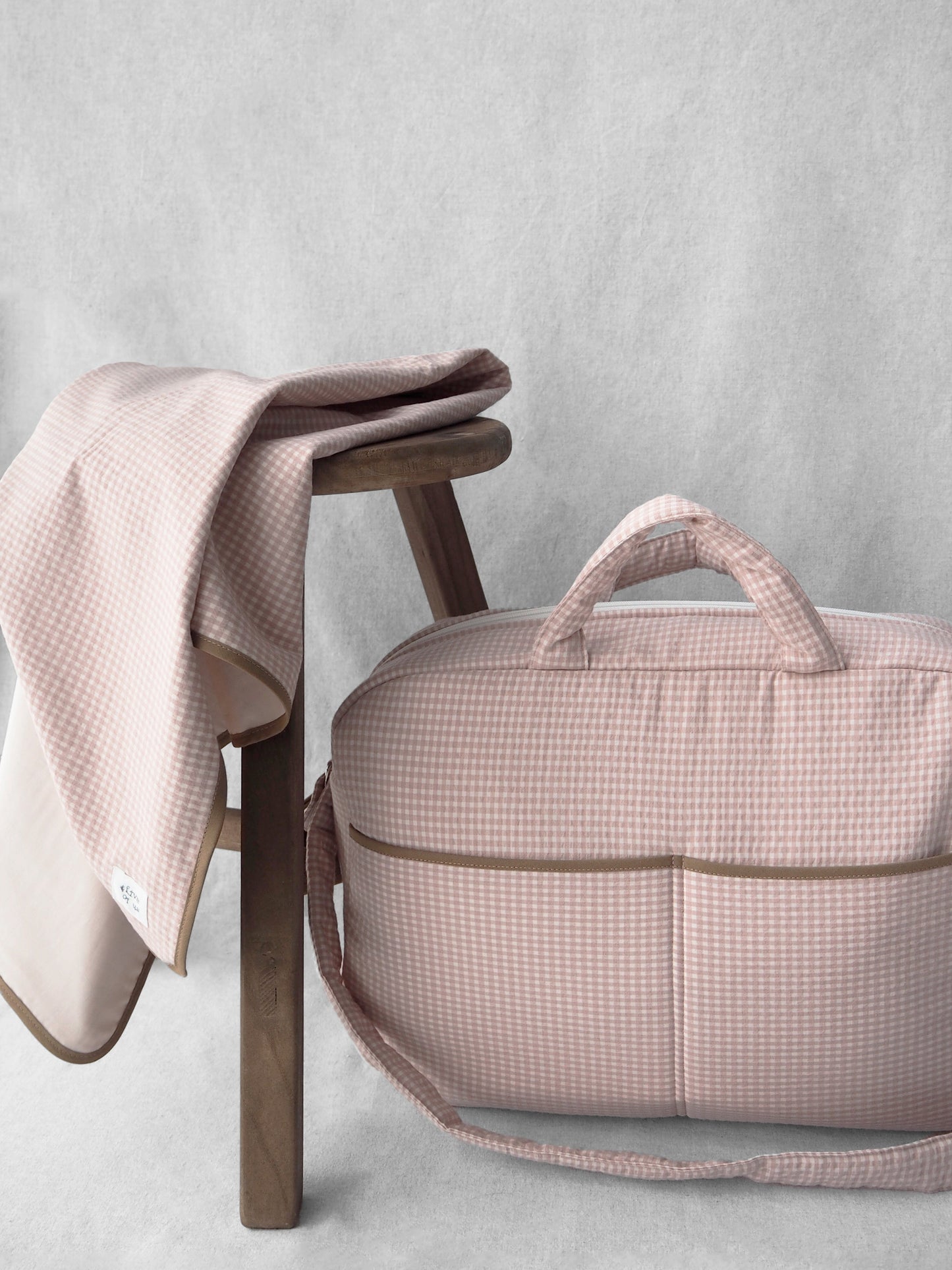 The Camelia Maternity Bag Babycare Five of us 