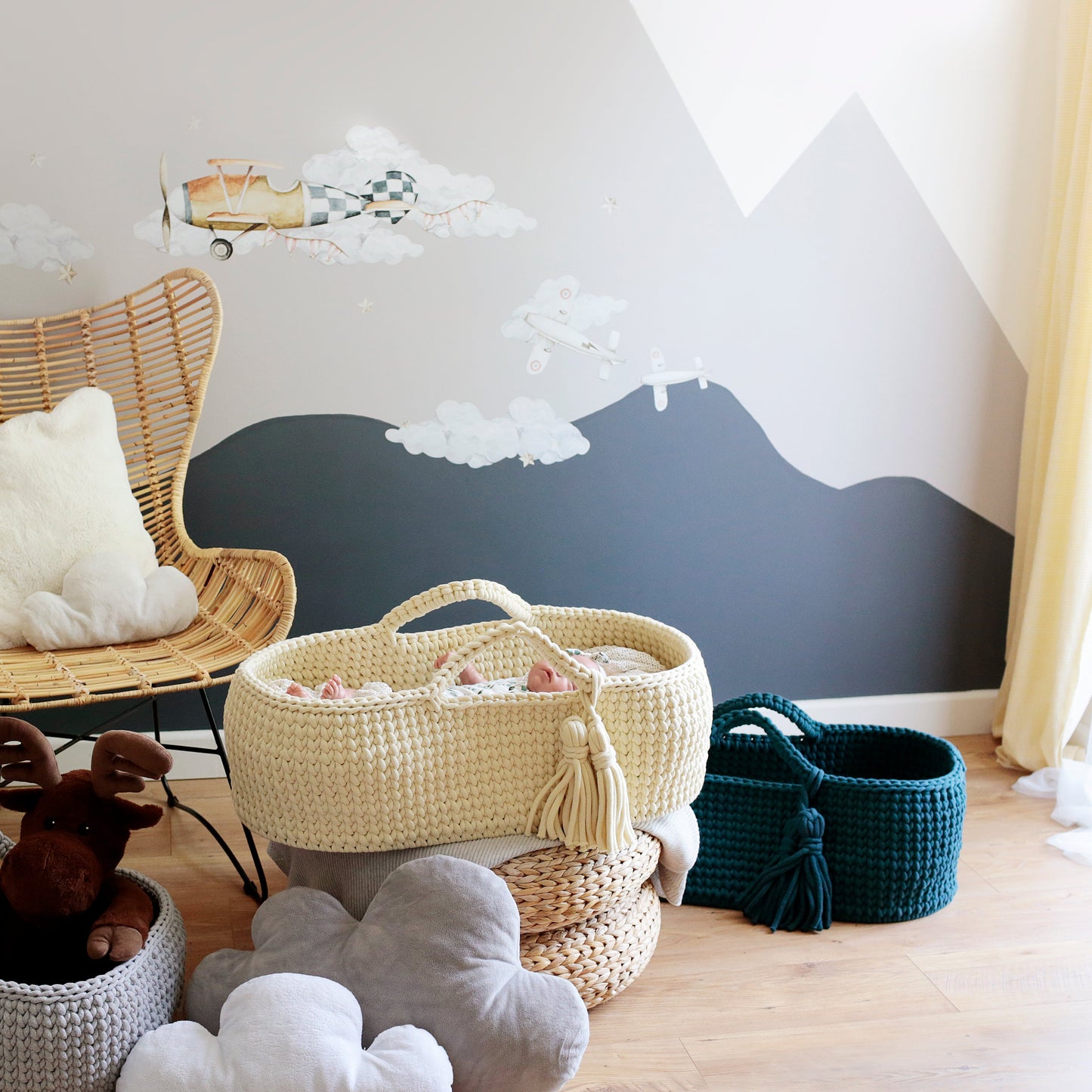 Moses Basket - Blonde