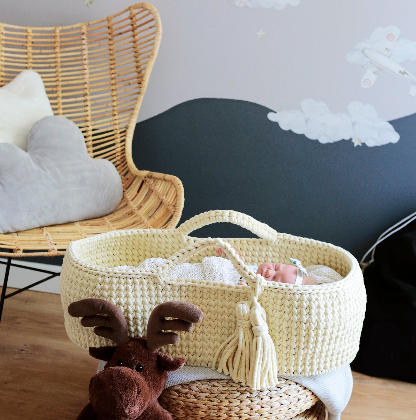 Moses Basket - Blonde