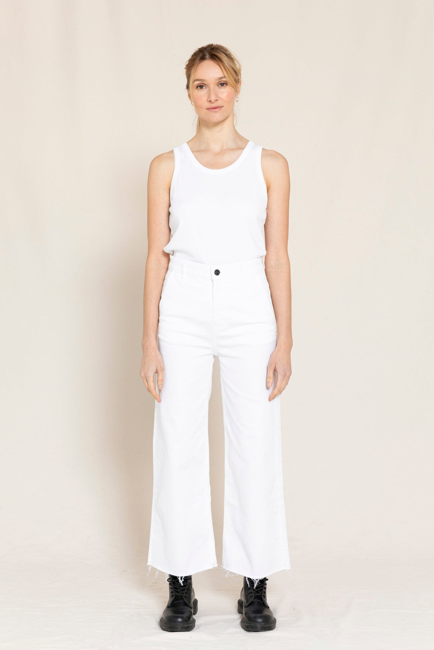 CHARLIE White - Loose Fit Cropped Jeans | Women