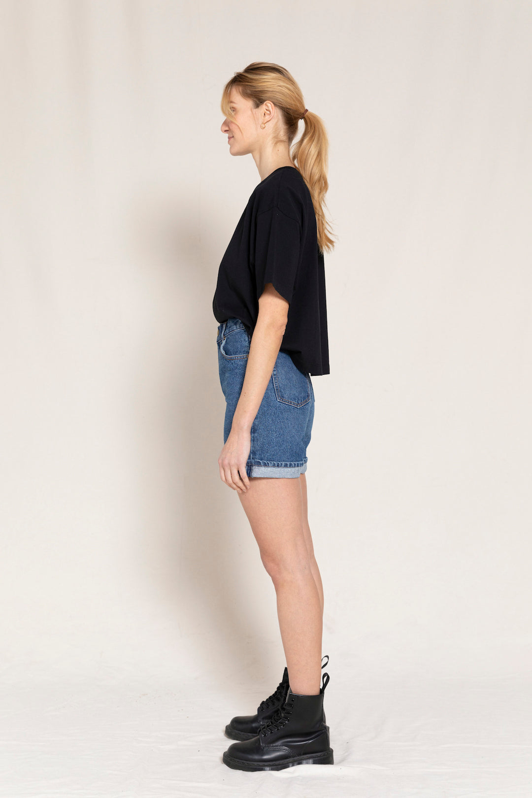 CHERRYL Medium Blue - High Waist 5-Pocket Shorts