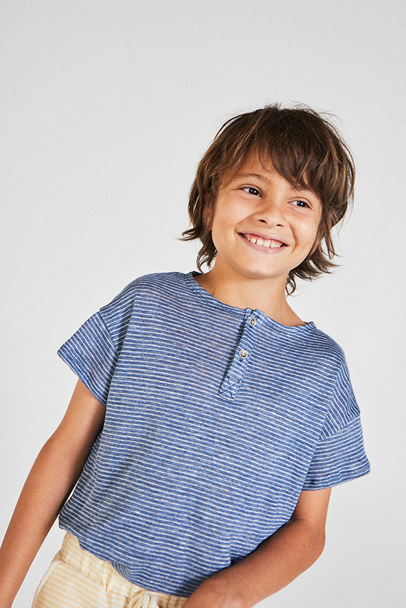 Blue linen t-shirt Tops Pinata Pum 