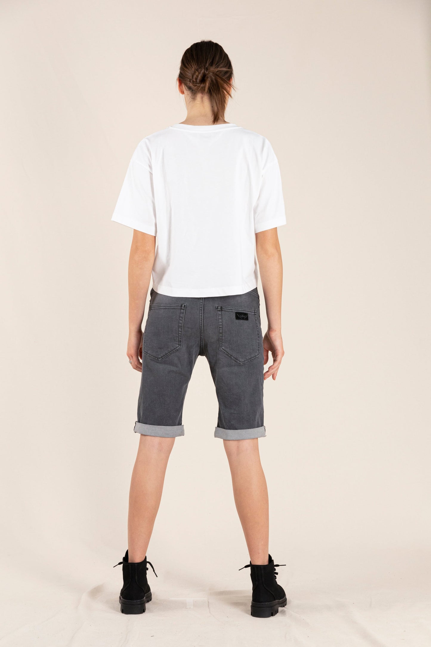 EDMOND Grey Denim - 5-Pocket Comfort Fit Shorts | Women