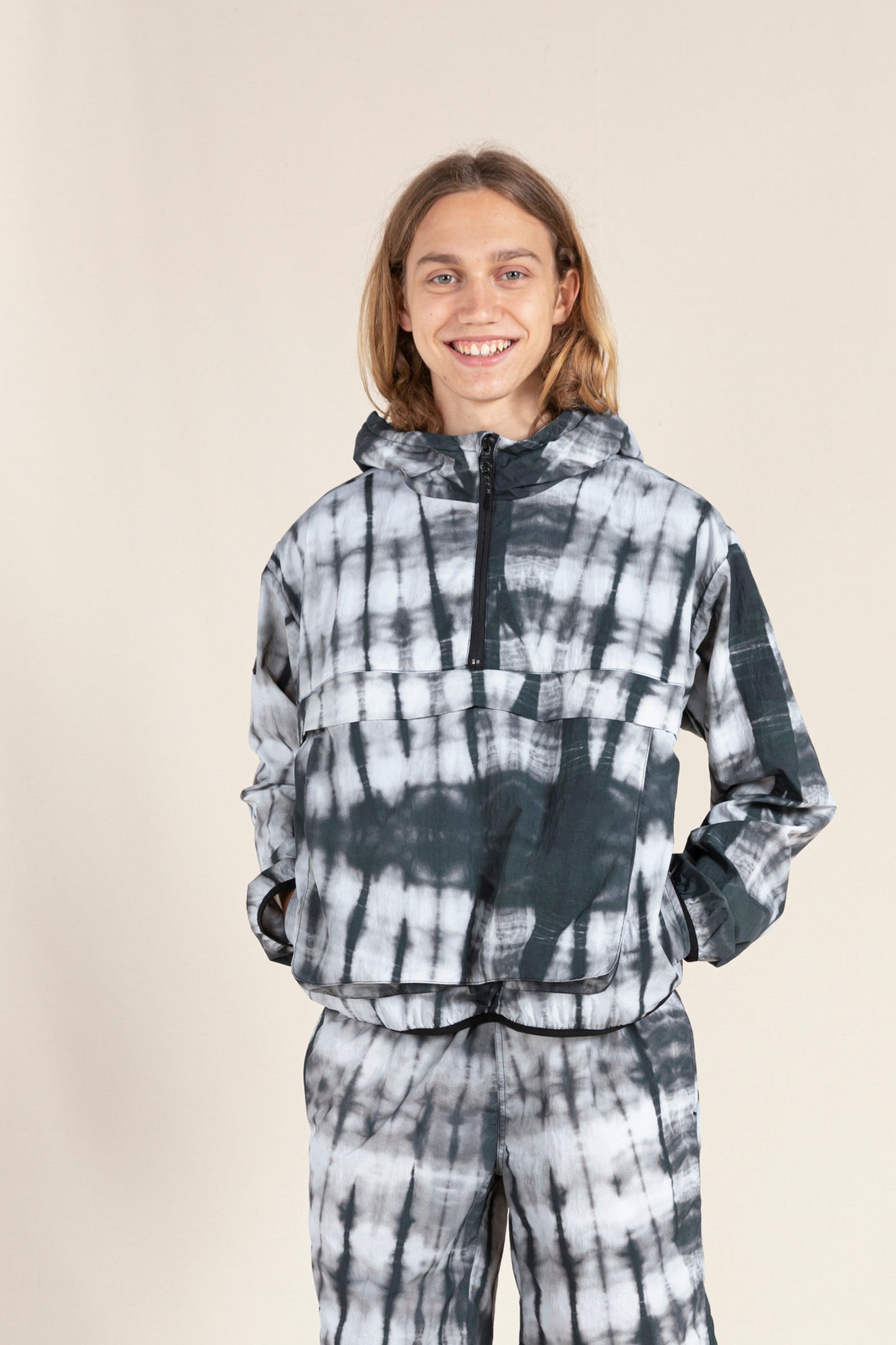 ELLY Black Tie & Dye - Hooded Pullover Jacket | Women
