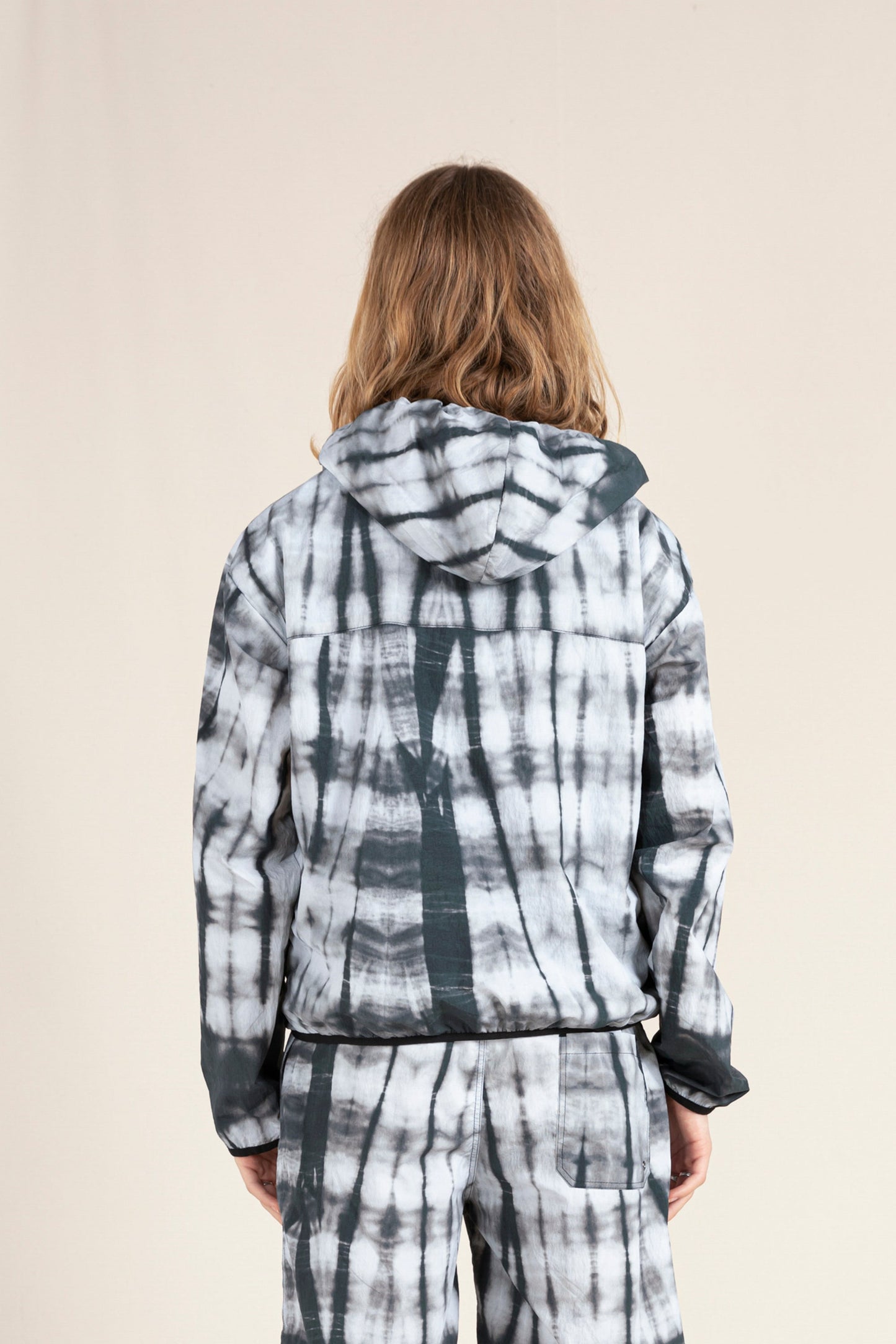 ELLY Black Tie & Dye - Hooded Pullover Jacket
