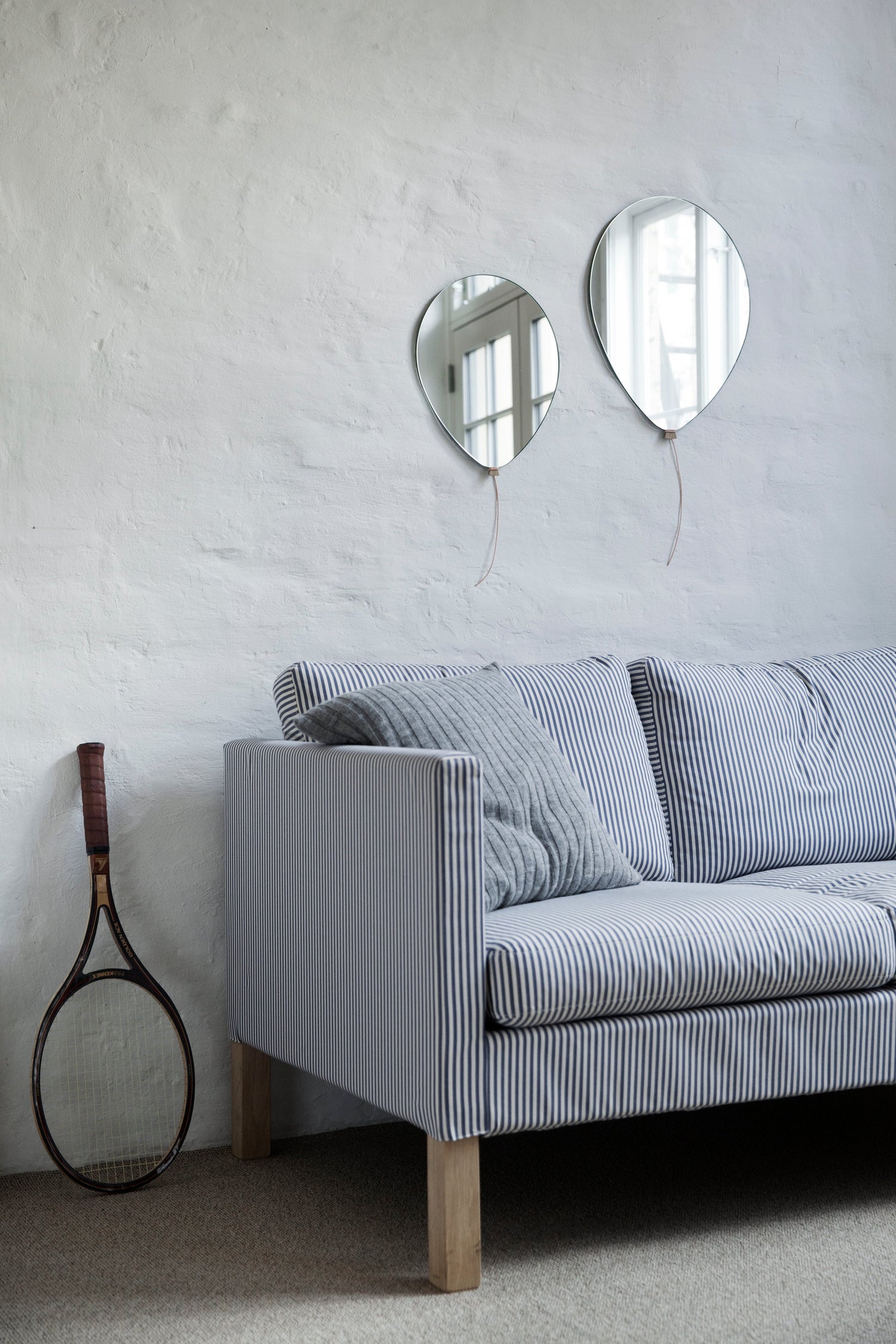 Balloon Mirror Wallart EO 