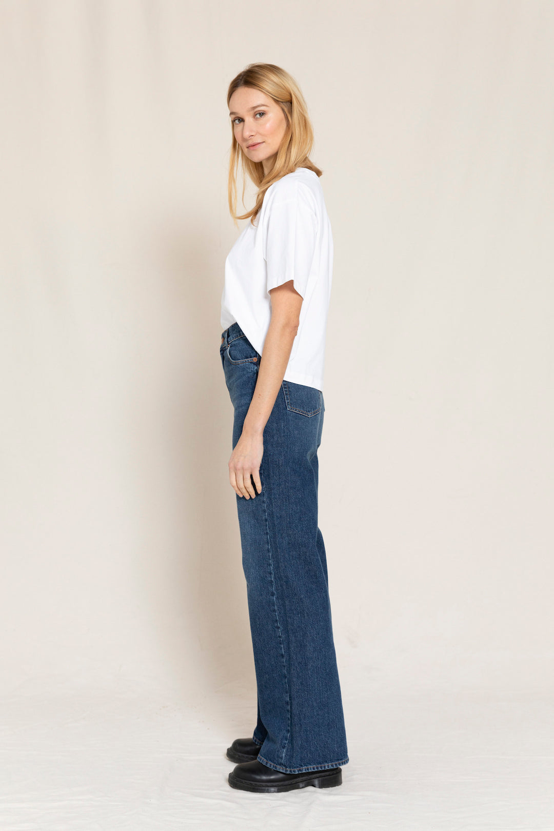 FIONA Medium Blue - Flare Fit Jeans