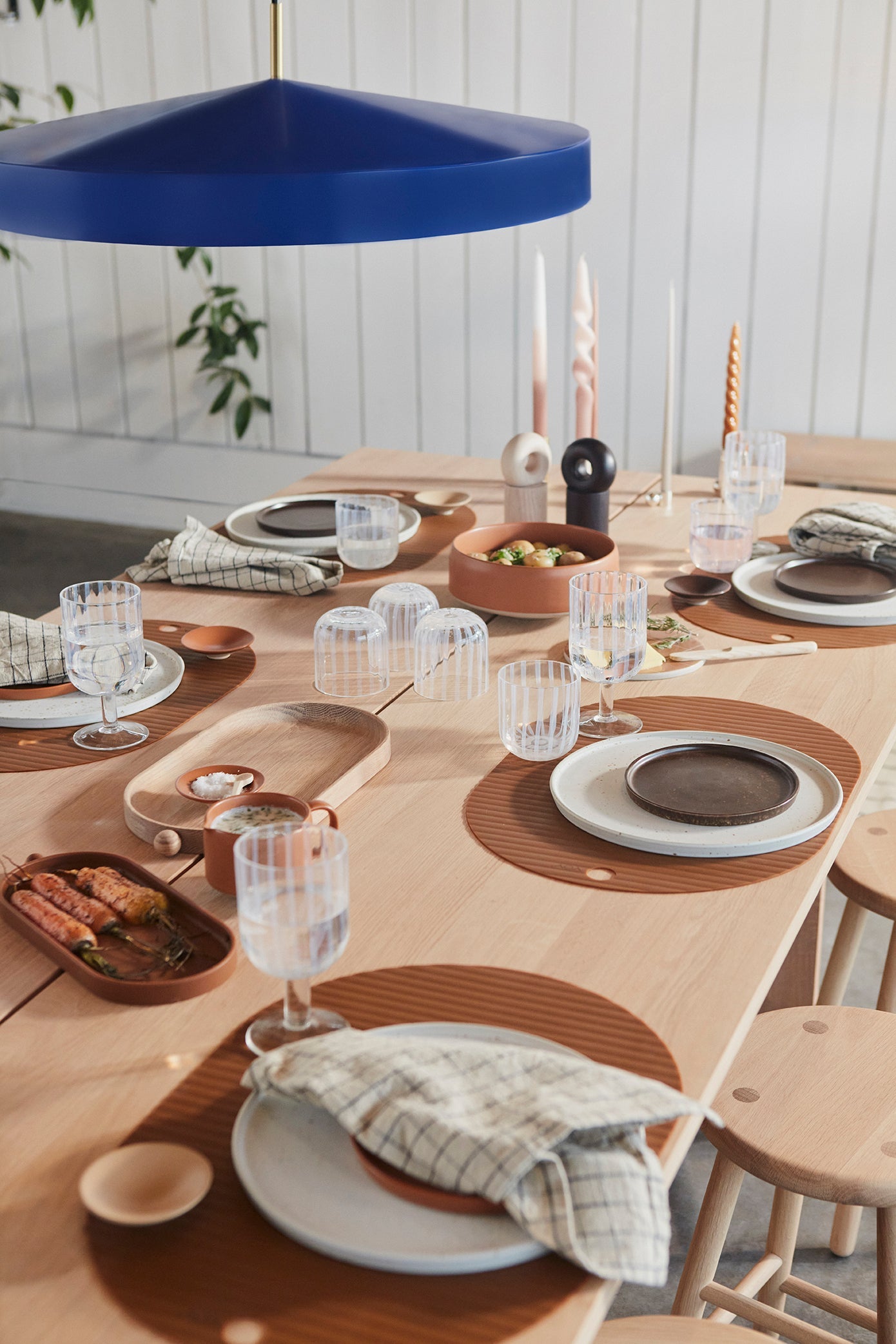 Hatto Pendant - Large - Optic Blue Pendel Lamp OYOY 