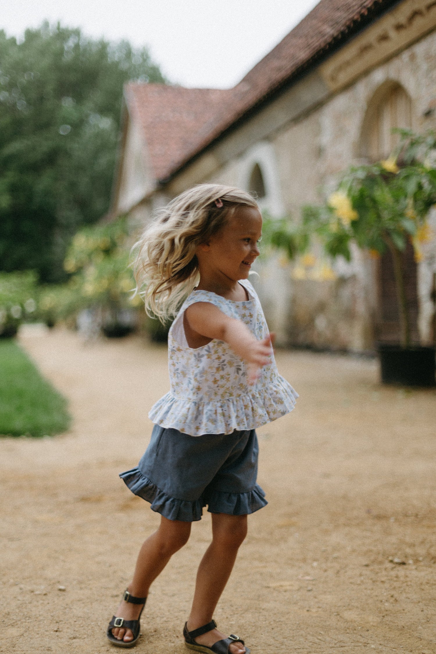 Linen blend shorts with frills Shorts Tiny Bunny 