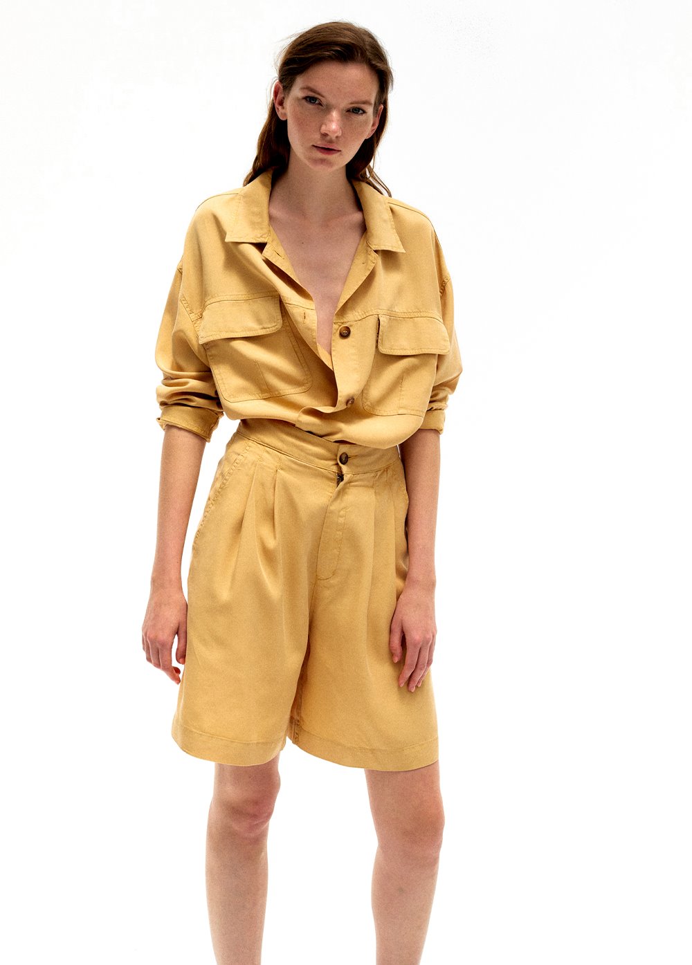 Iris Woman Bermuda Womenswear The New Society 