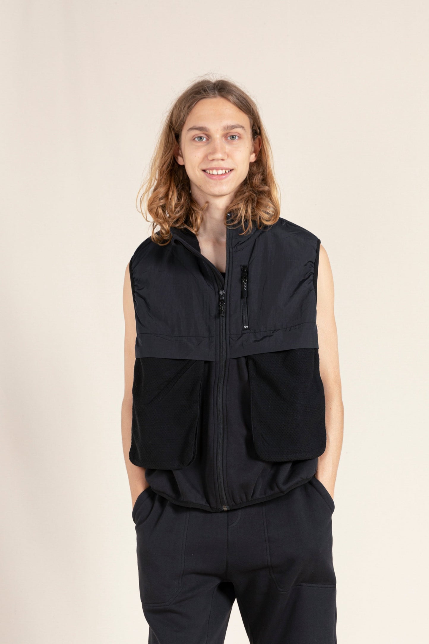 KOPTER Ash Black - Sleeveless Jacket | Women