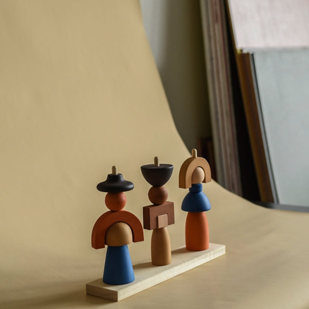 Stacking Tower "Dolls" Wood Nofred 