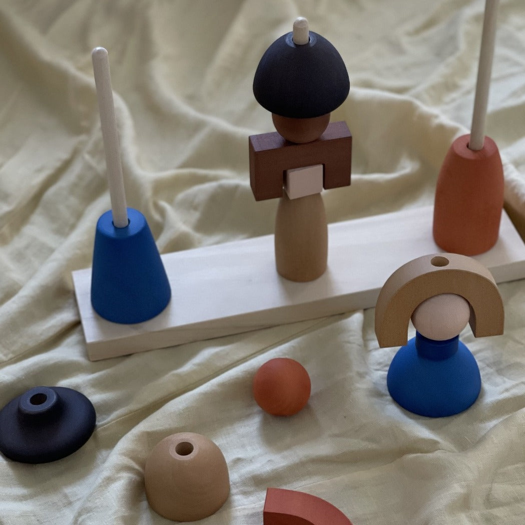 Stacking Tower "Dolls" Wood Nofred 