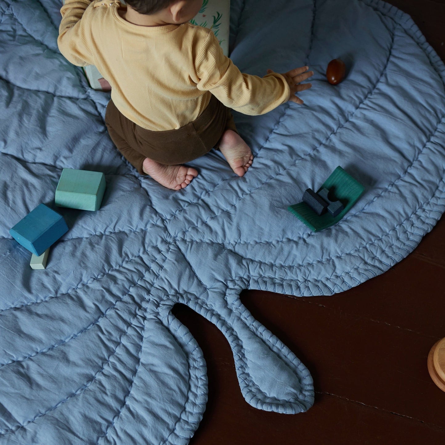 Leaf Blanket Textiles Nofred 