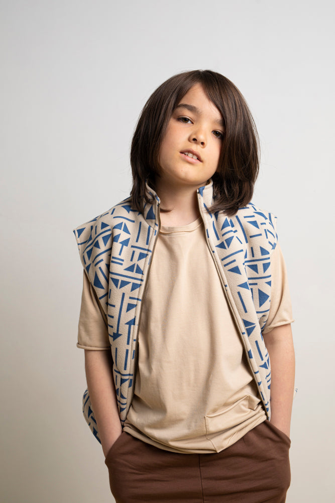 Vest Triangle Fountain Outerwear Mingo 