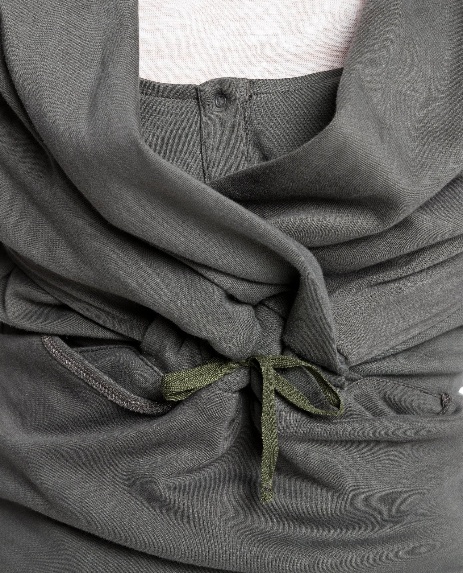 Carry & Pack baby carrier olive green Carriers Mama Hangs 