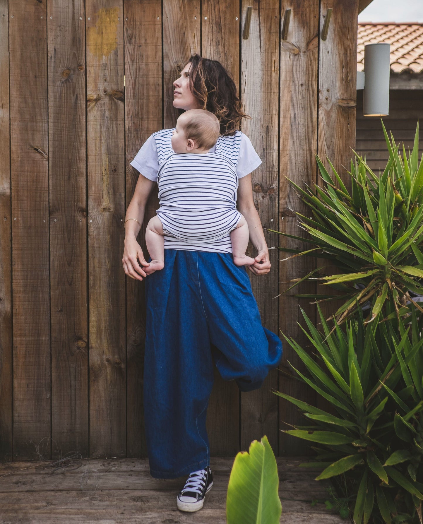 Carry & Pack baby carrier navy stripe Carriers Mama Hangs 