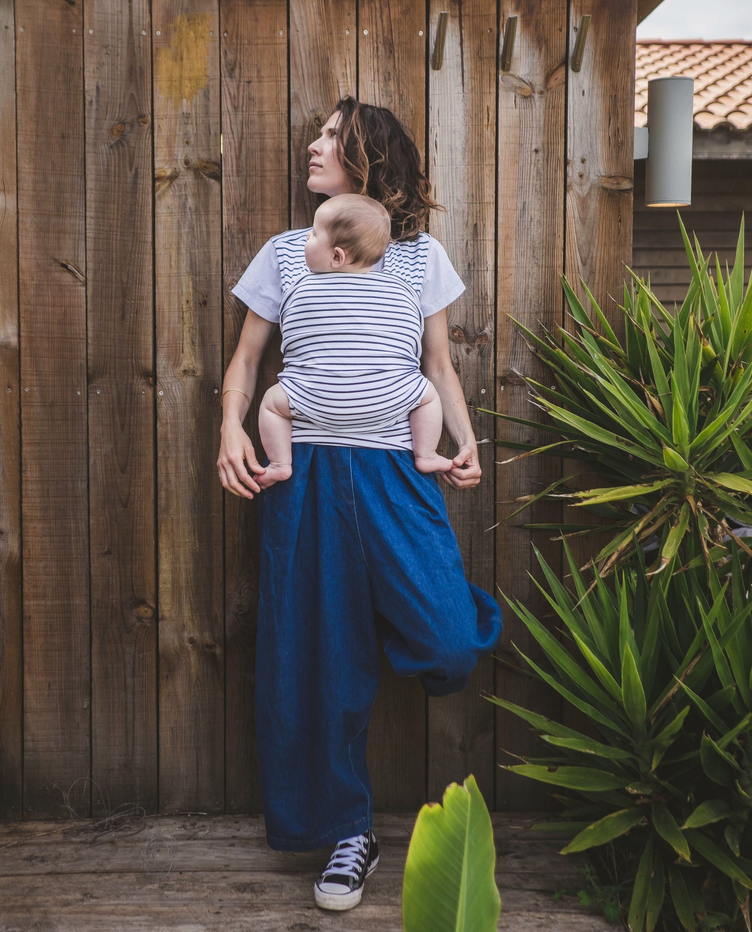 Carry & Pack baby carrier navy stripe Carriers Mama Hangs 