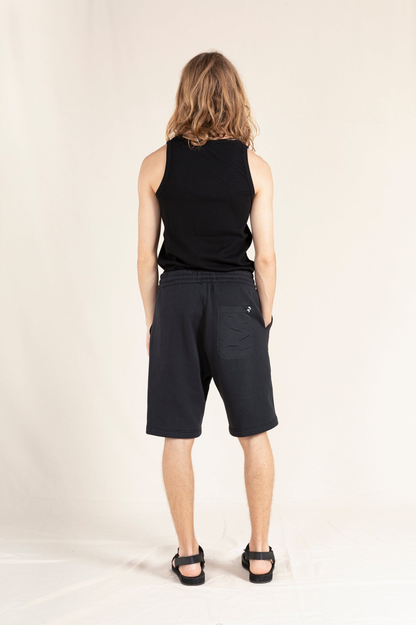 NEW GROUNDED Ash Black - Bermuda Shorts