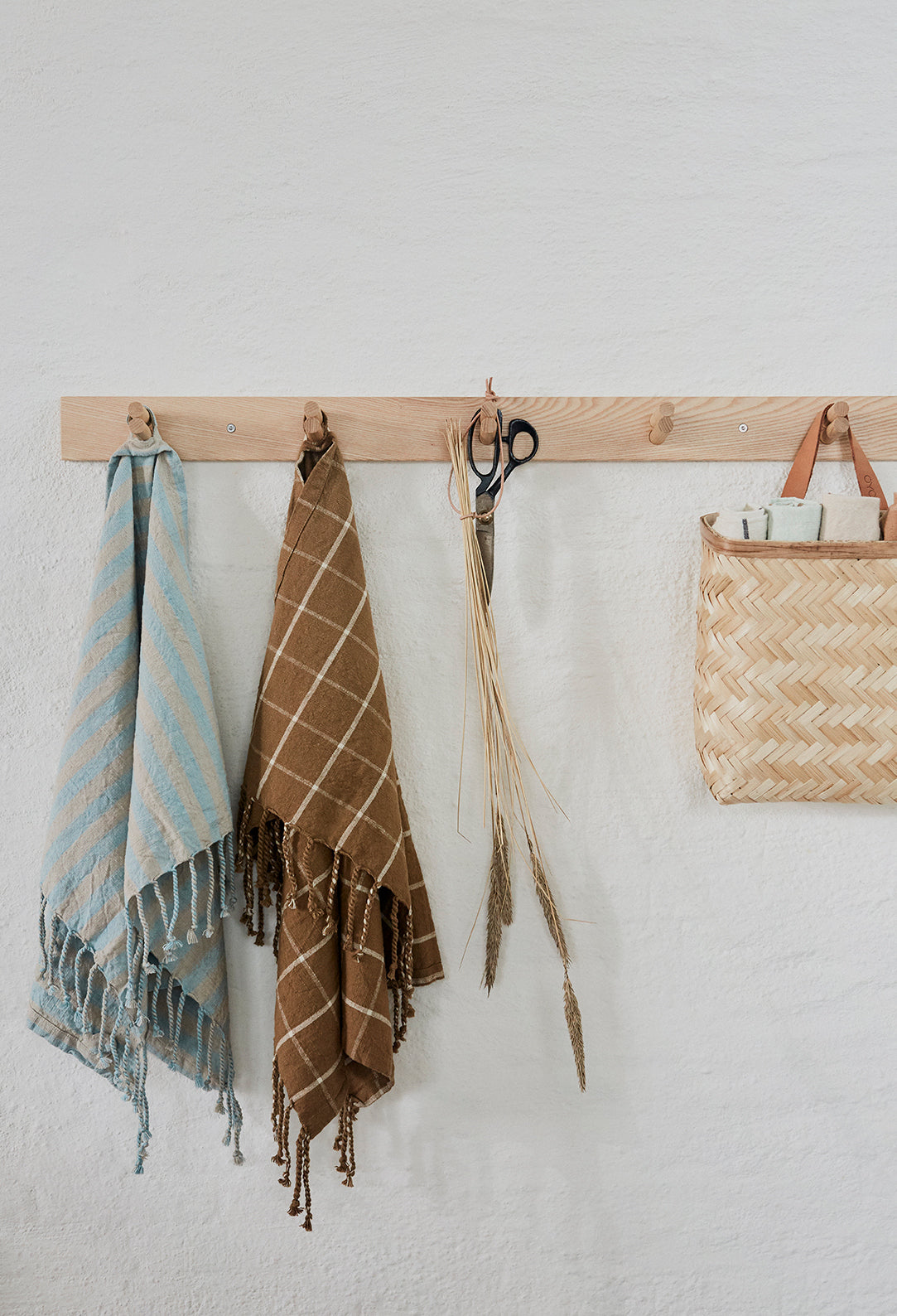 Pieni Coat Rack - Nature Accessories - LIVING OYOY 