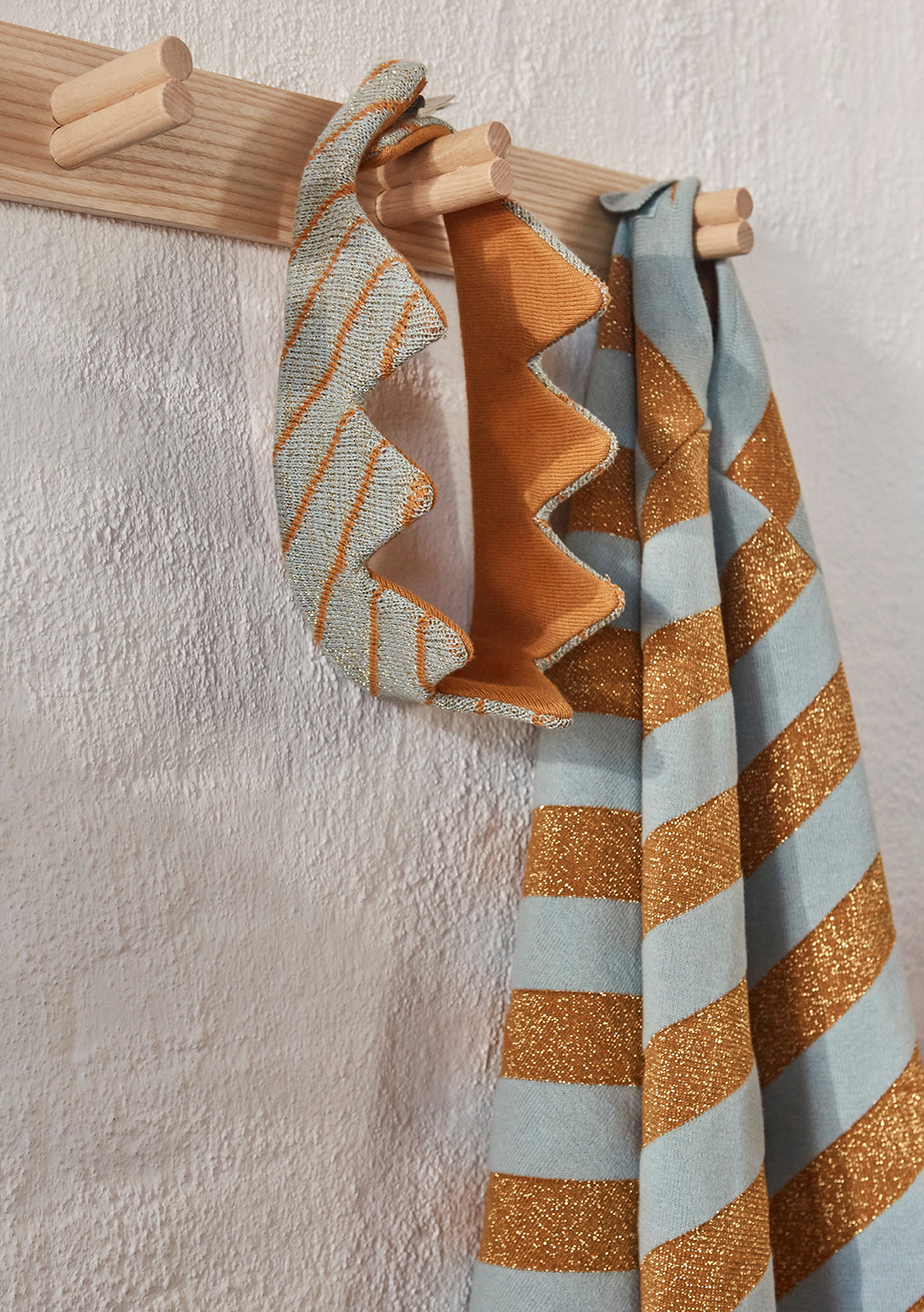 Pieni Coat Rack - Nature Accessories - LIVING OYOY 