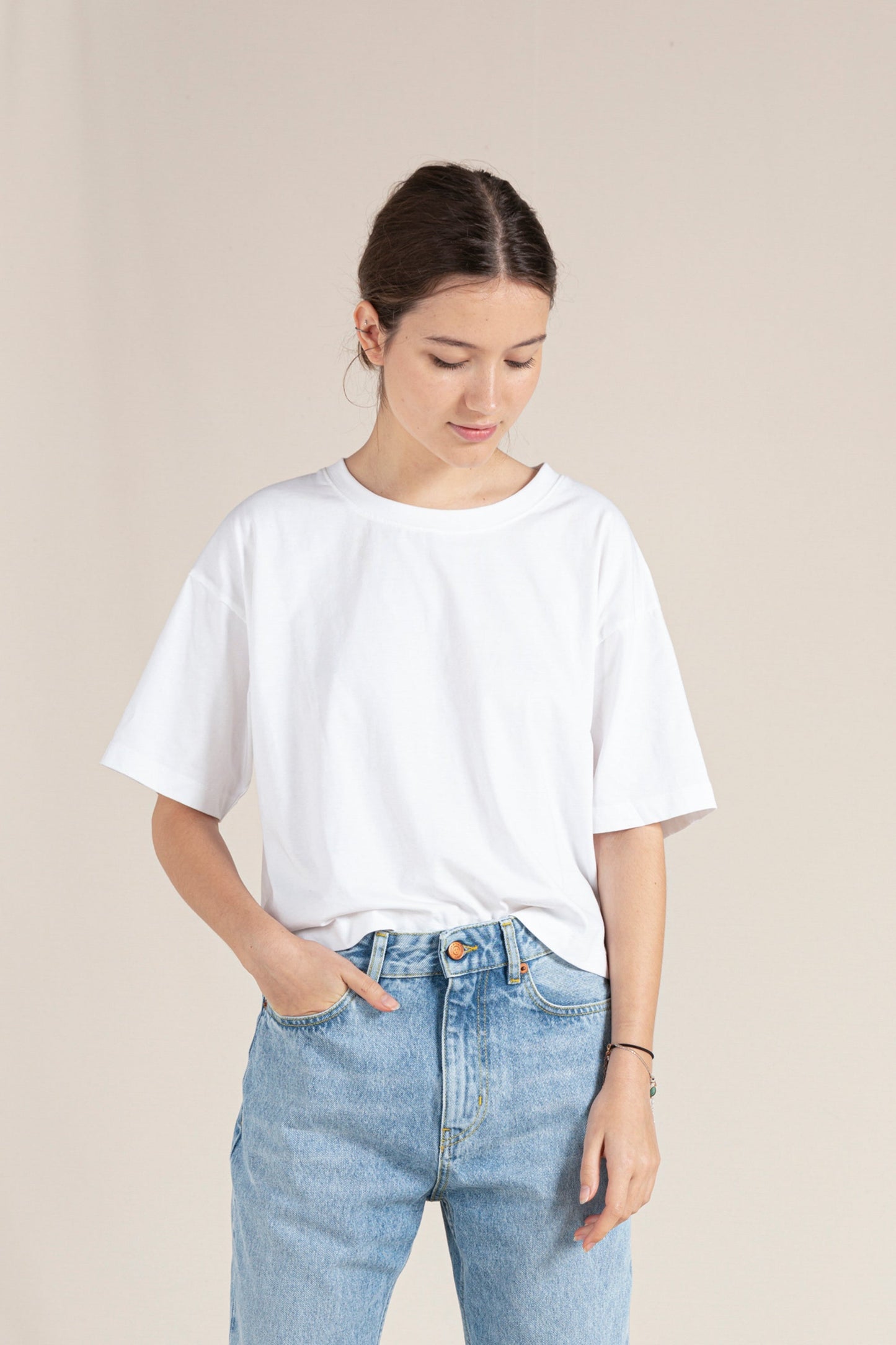 SC 002 White - Cropped T Shirt | Women