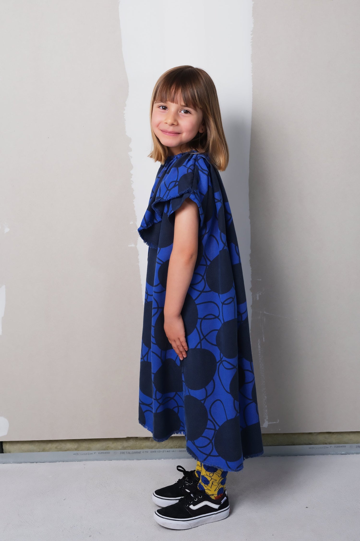 Amália Retro Flowers Blue Dresses Wolf & Rita 