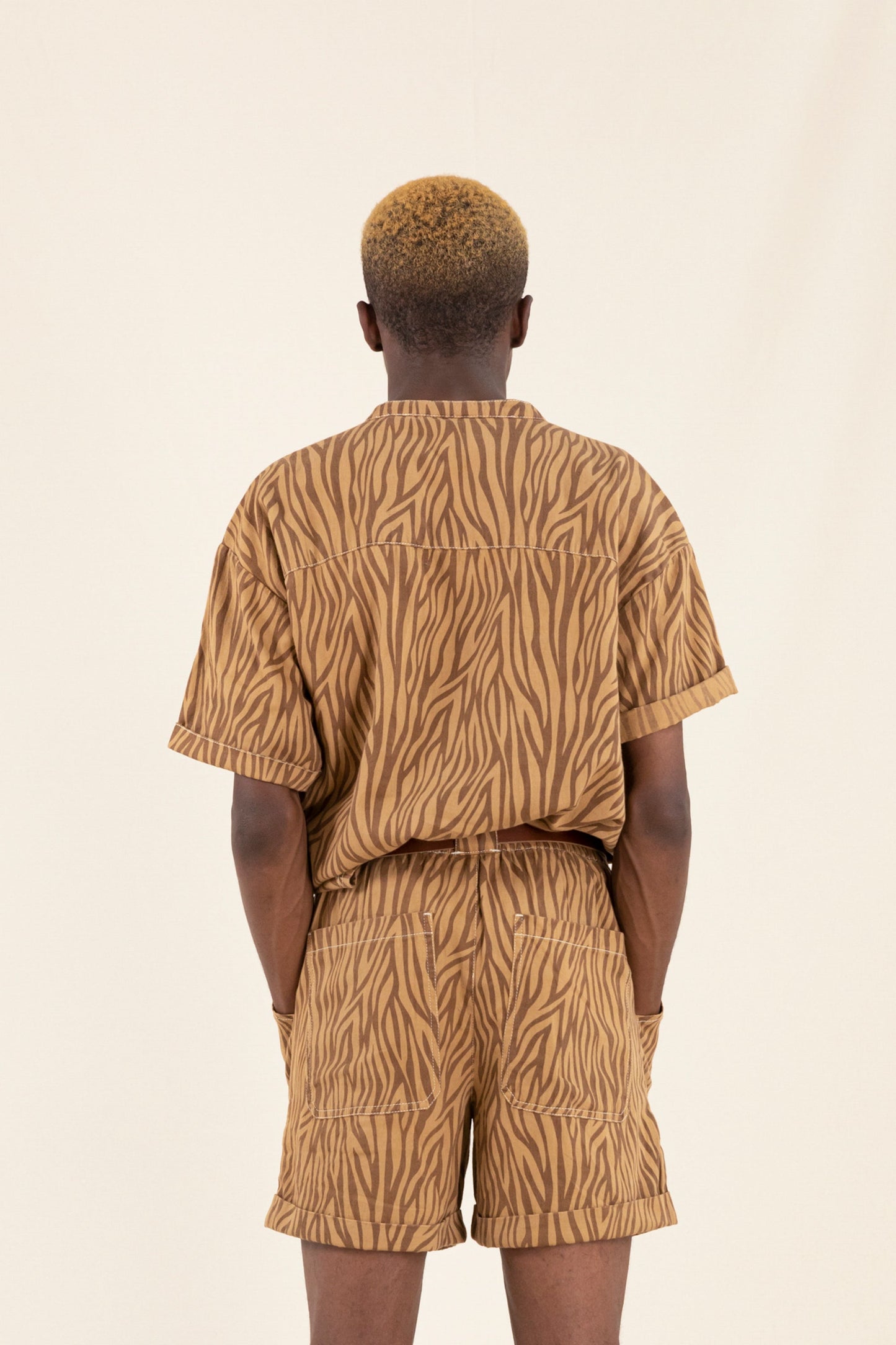 WONDER Biscuit Zebra - Oversized Shirt