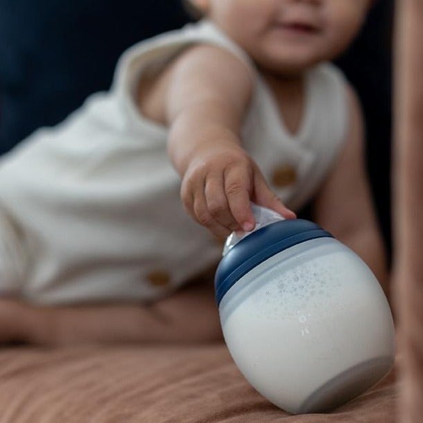 Dark Blue Baby Bottle - 330 ml Baby feeding Élhée 