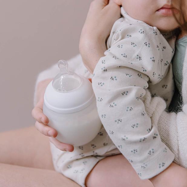 Off-White Baby Bottle 240 ml Baby feeding Élhée 