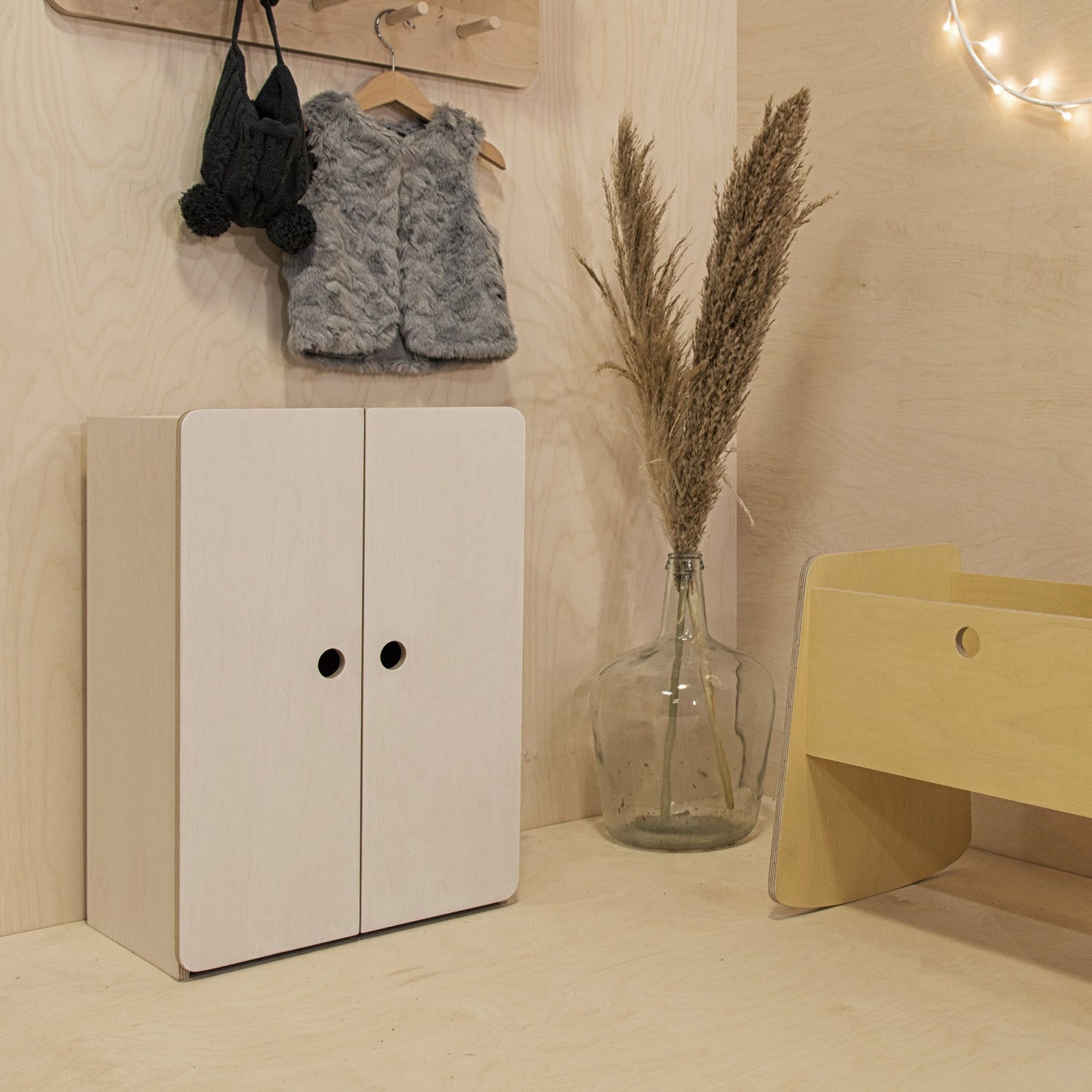 Deniz toy wardrobe Wooden toy Tré Timber Traditional Toys White 