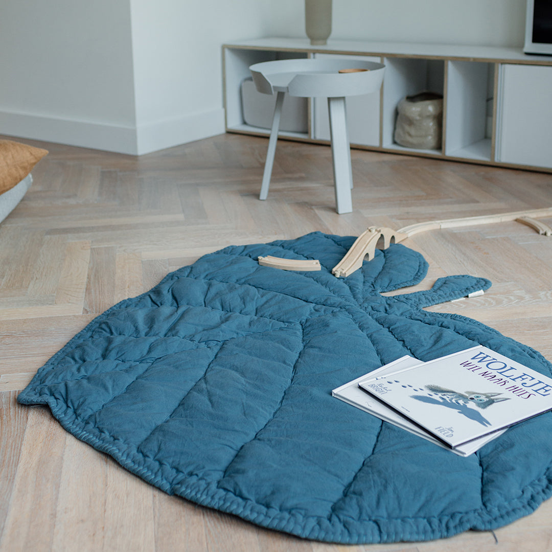 Leaf Blanket Textiles Nofred 
